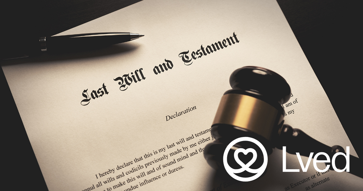 Declaration paper reads 'Last Will and Testament' with an office pen and a judy hammer